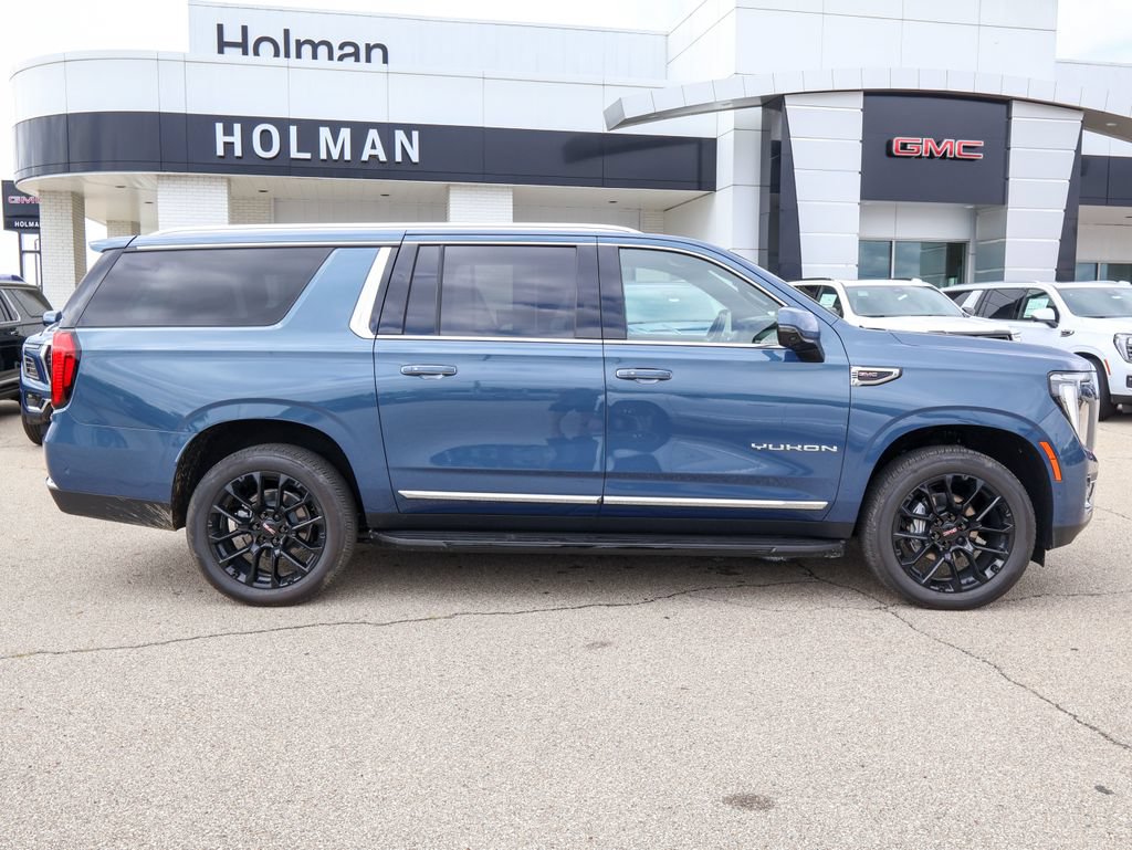 2026 GMC Yukon XL Elevation - Photo 2