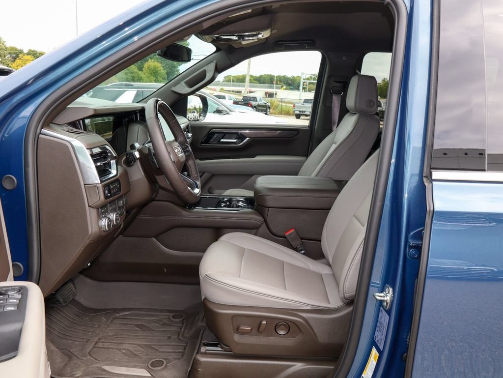 2026 GMC Yukon XL Elevation - Photo 9
