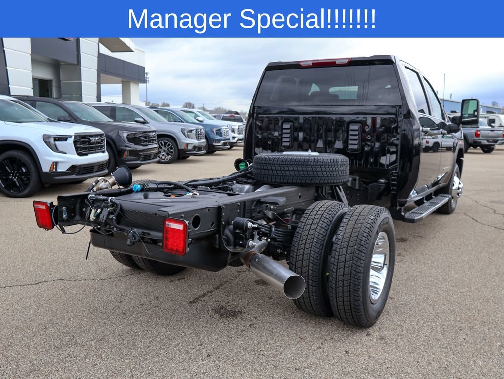 2026 GMC Sierra 3500 Chassis Cab SLE - Photo 3