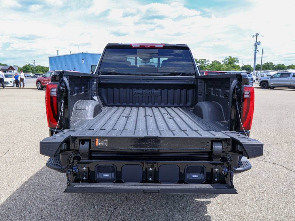 2026 GMC Sierra 2500HD Denali - Photo 5