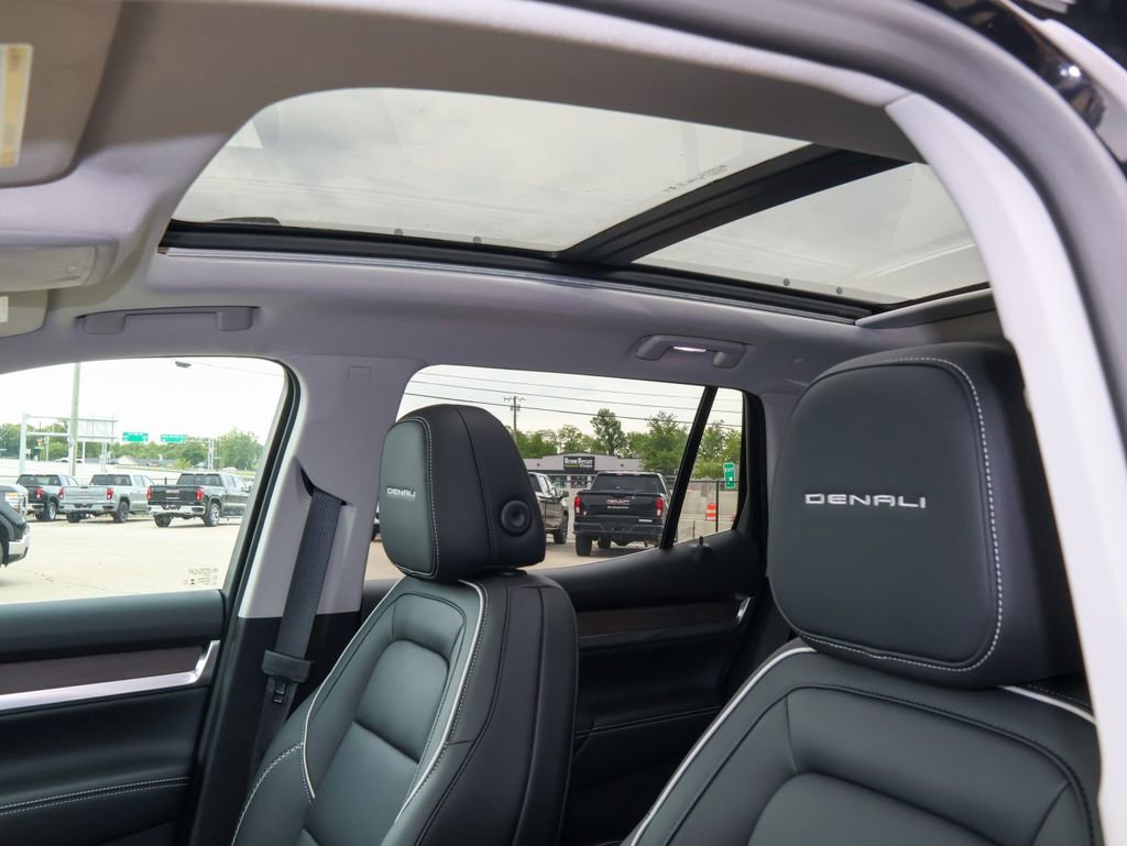 2026 GMC Terrain Denali - Photo 8
