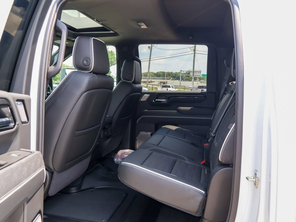 2026 GMC Sierra 2500HD AT4X - Photo 11