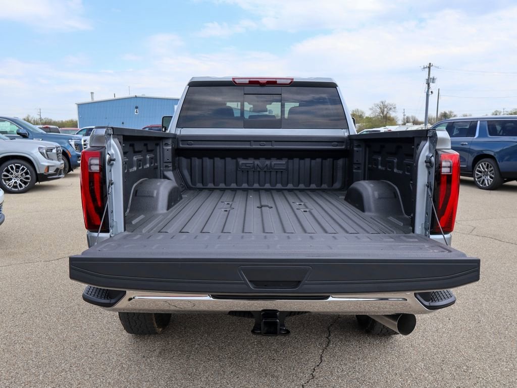 2026 GMC Sierra 2500HD SLT - Photo 6