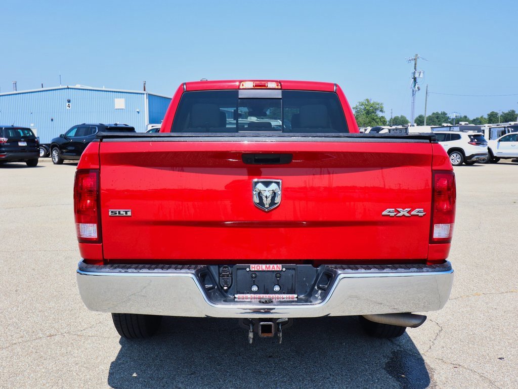 2019 Ram 1500 Classic SLT photo 4