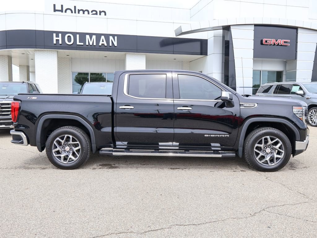 Used 2022 GMC Sierra 1500 SLT Truck