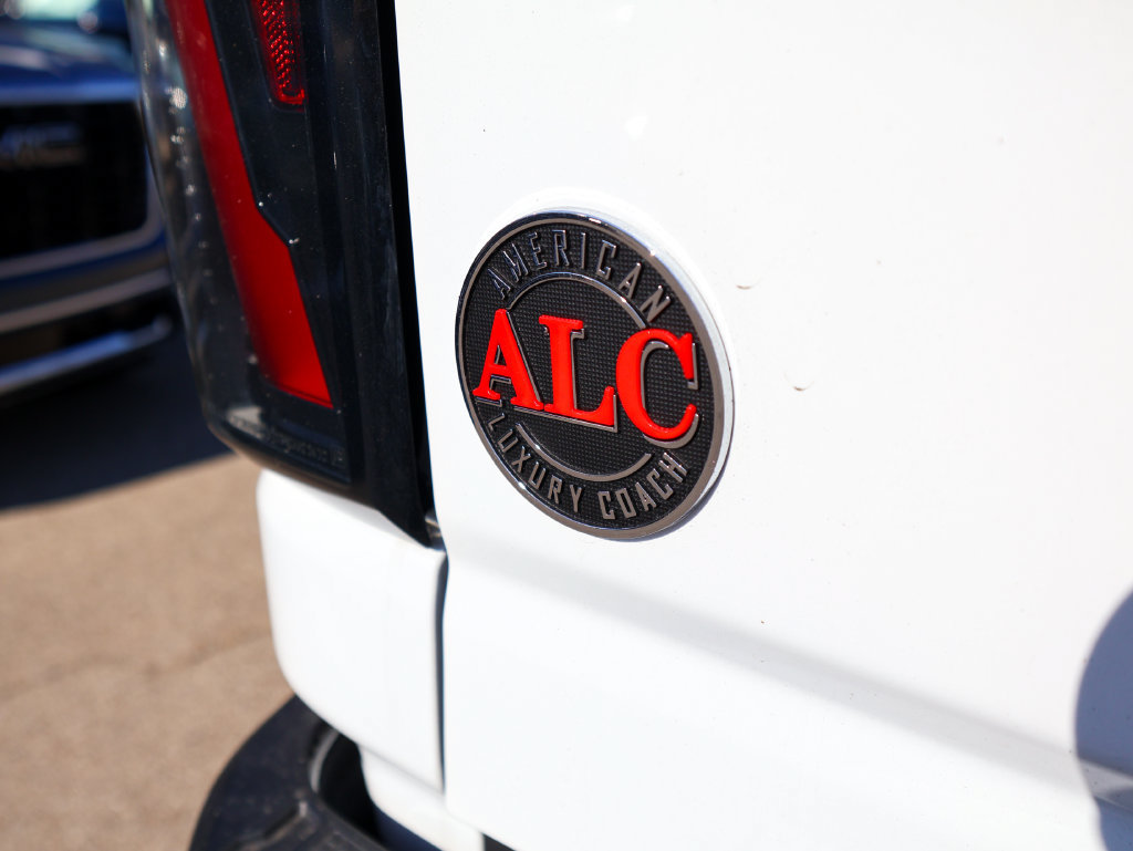 2026 GMC Sierra 2500HD AT4 - Photo 12