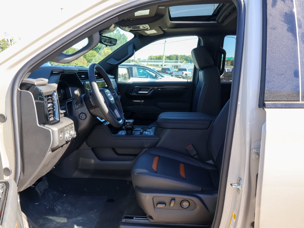 2026 GMC Sierra 1500 AT4 - Photo 6
