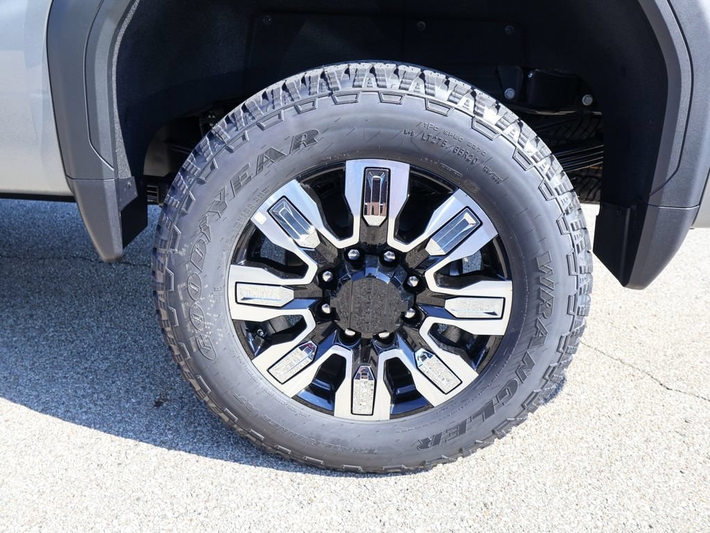 2026 GMC Sierra 3500HD Denali - Photo 36