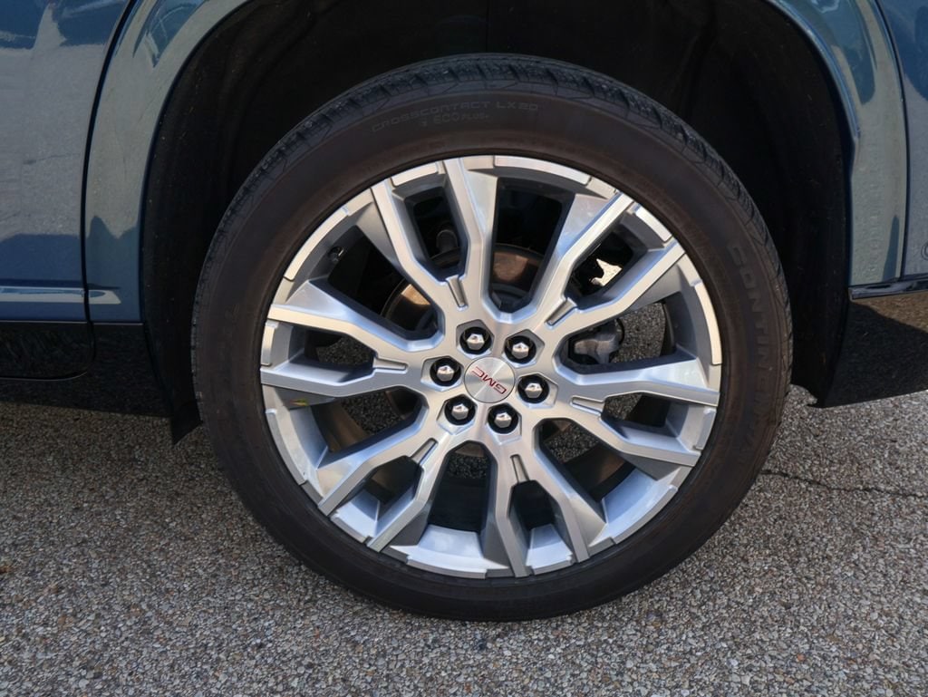 2024 GMC Acadia Denali - Photo 41