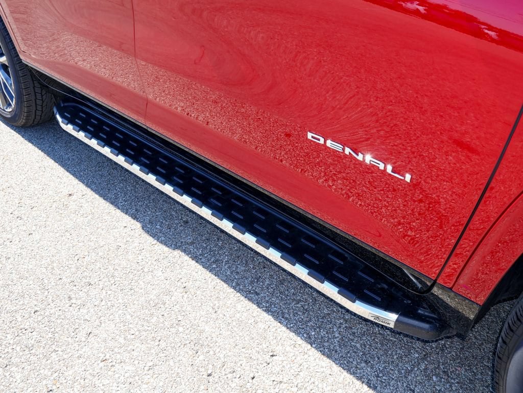 2026 GMC Acadia Denali Ultimate - Photo 8