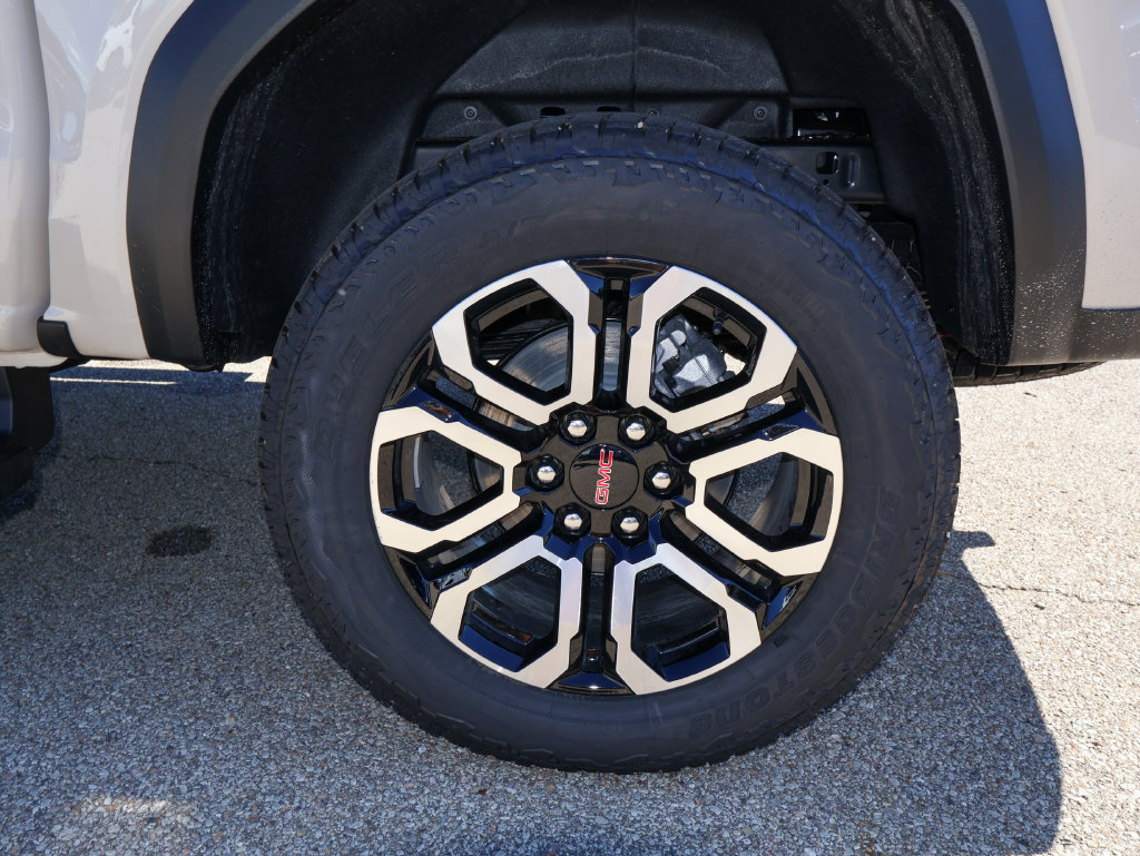 2026 GMC Canyon AT4 - Photo 35