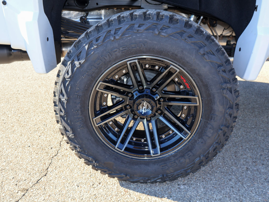 2026 GMC Sierra 2500HD AT4 - Photo 17