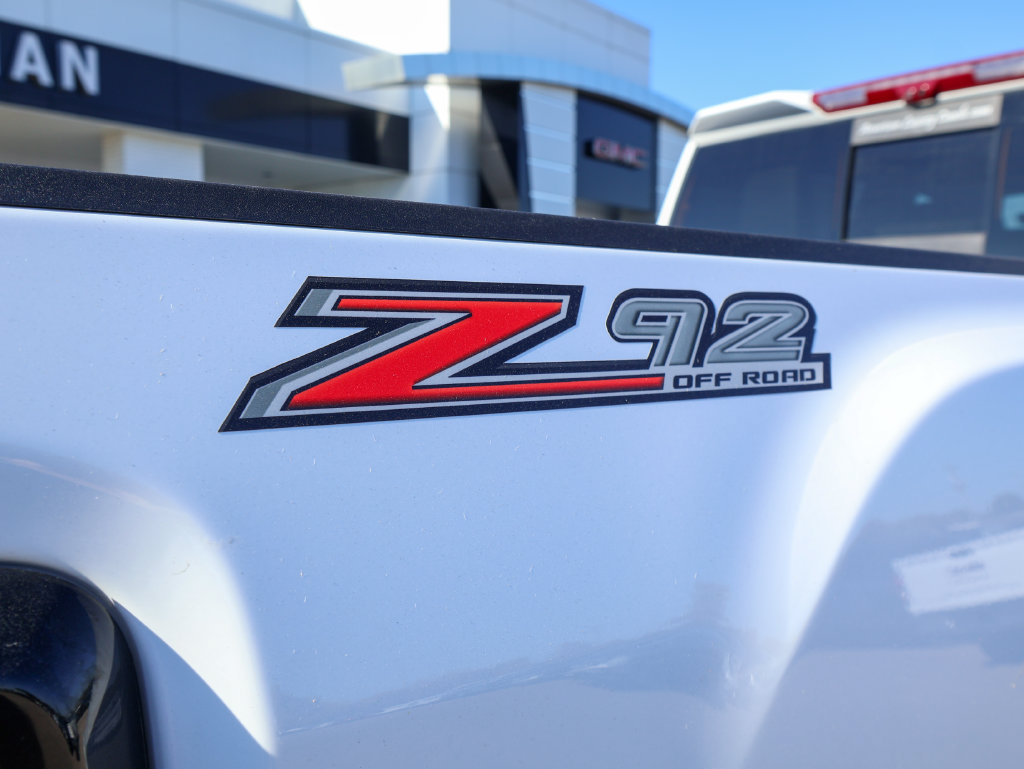 2026 GMC Sierra 2500HD AT4 - Photo 10