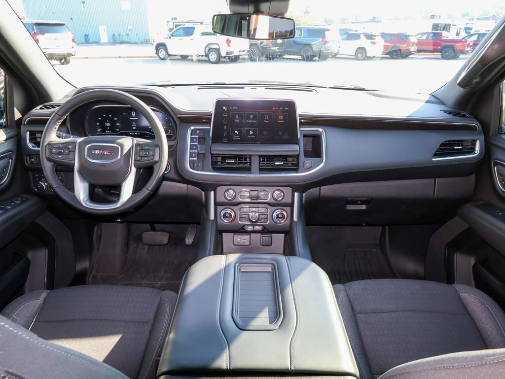 2024 GMC Yukon XL SLE - Photo 13