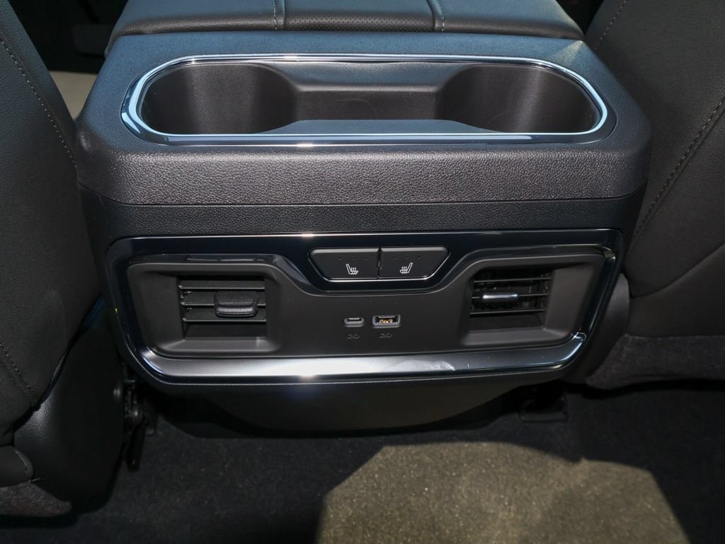 2026 GMC Sierra 2500HD SLT - Photo 13