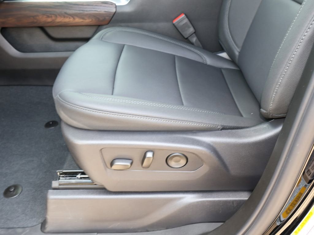 2026 GMC Sierra 2500HD SLT - Photo 9