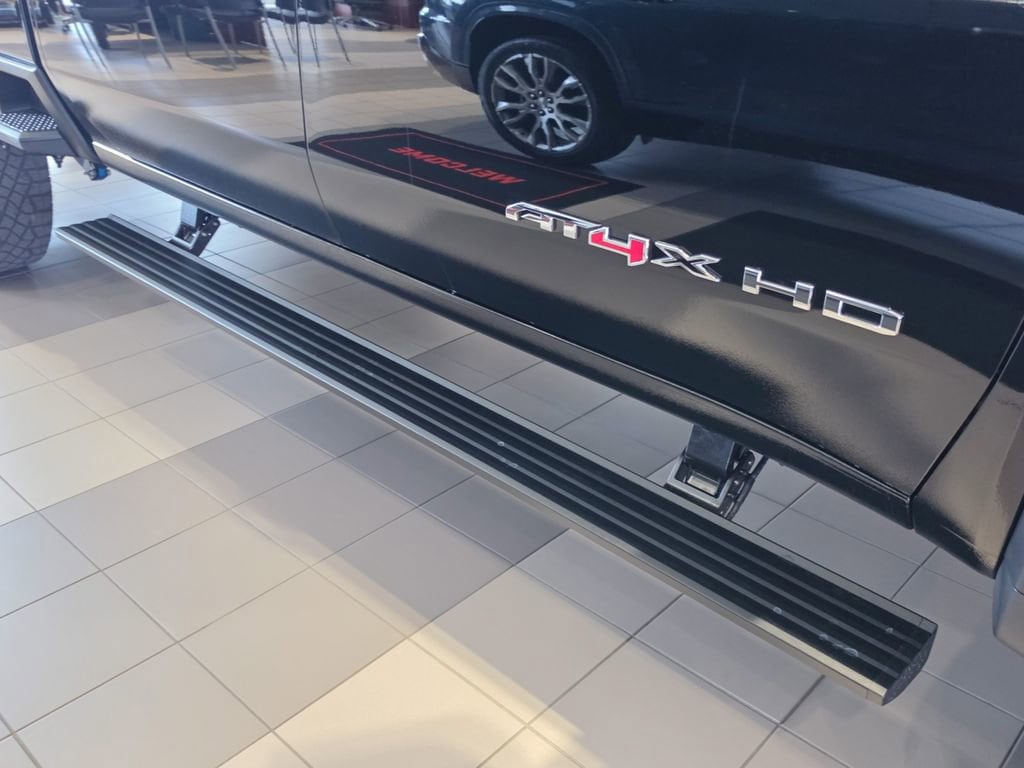 2026 GMC Sierra 2500HD AT4X - Photo 6