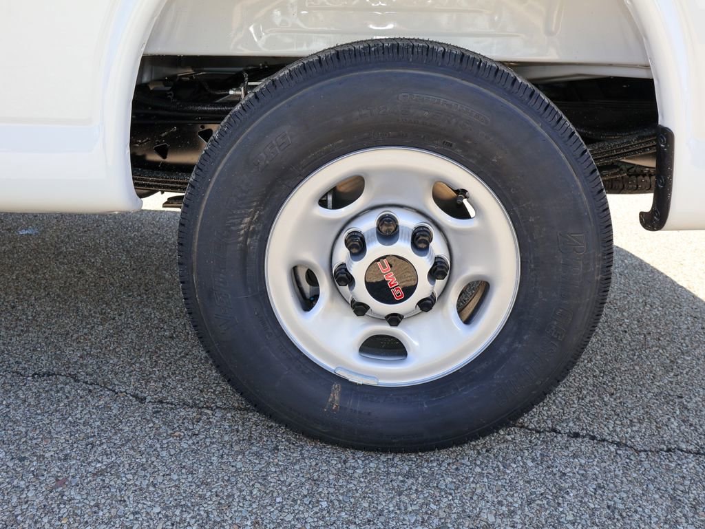 2026 GMC Savana Cargo Work Van - Photo 25