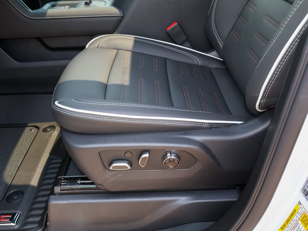 2026 GMC Sierra 2500HD AT4X - Photo 9
