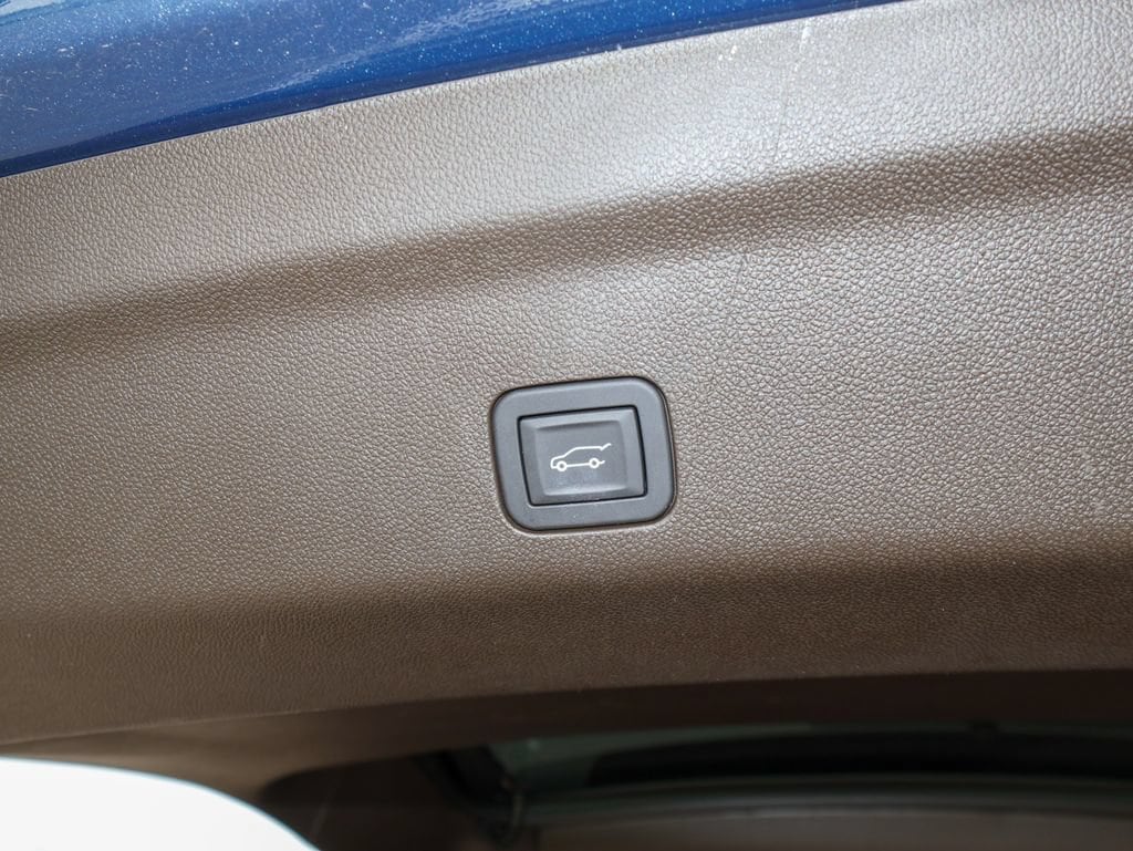 2026 GMC Yukon XL Elevation - Photo 6