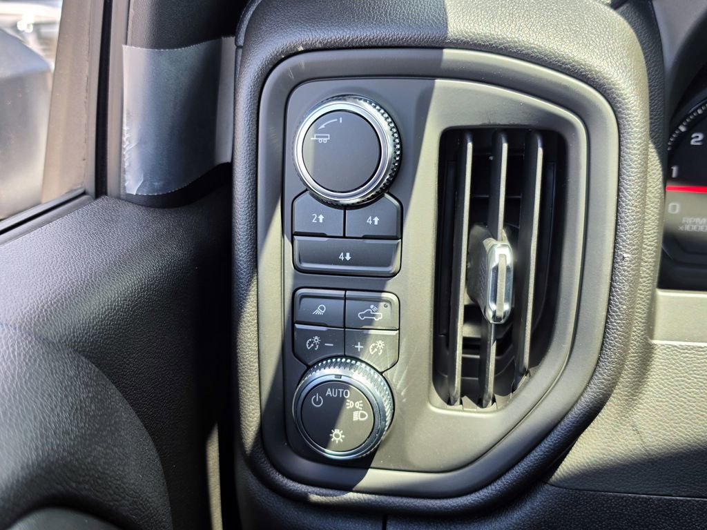 2026 GMC Sierra 2500HD Pro - Photo 18