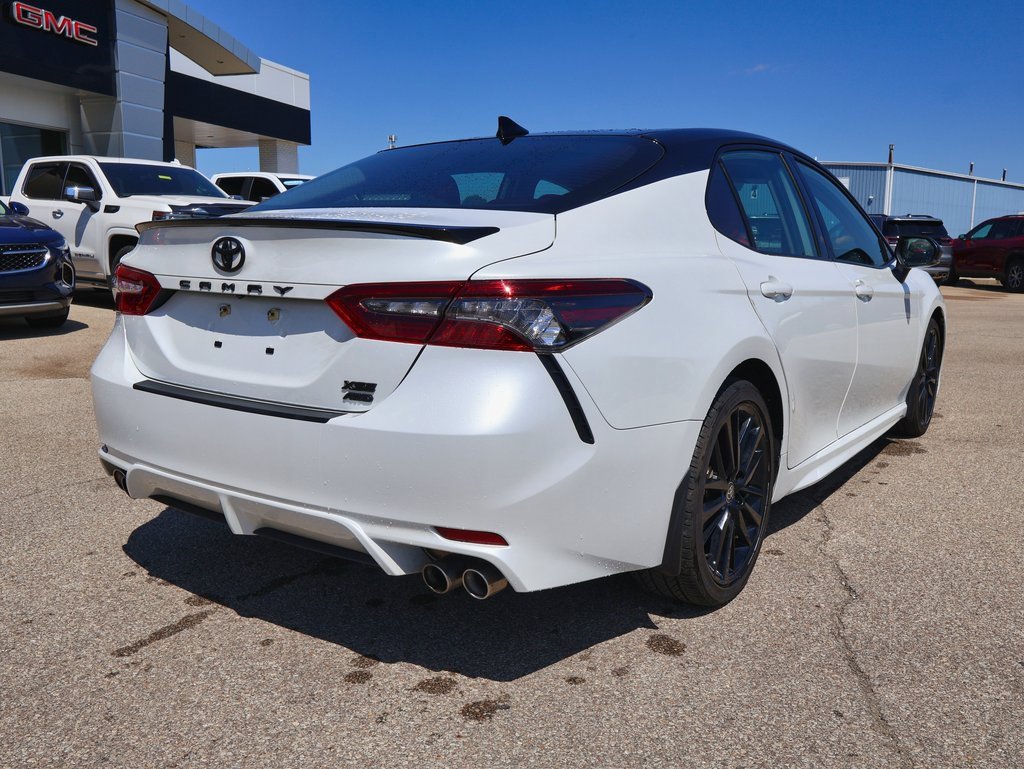 2023 Toyota Camry XSE photo 3