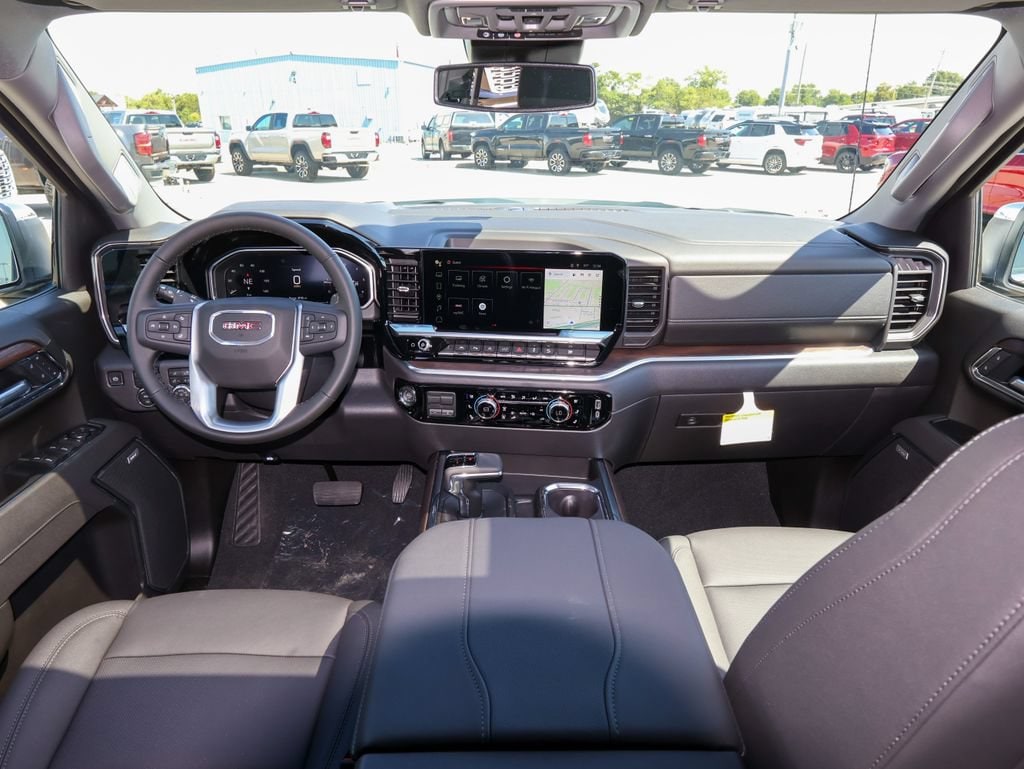 2026 GMC Sierra 1500 SLT - Photo 12