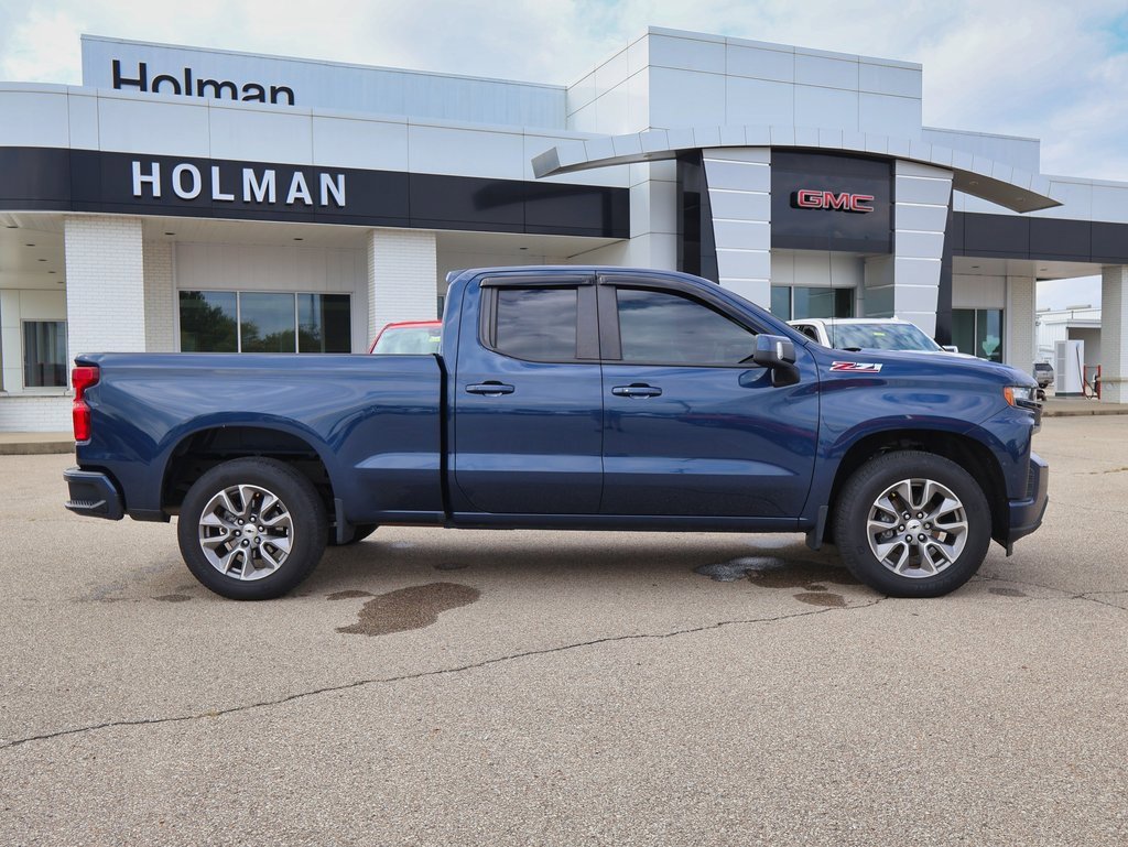 2020 Chevrolet Silverado 1500 RST photo 2