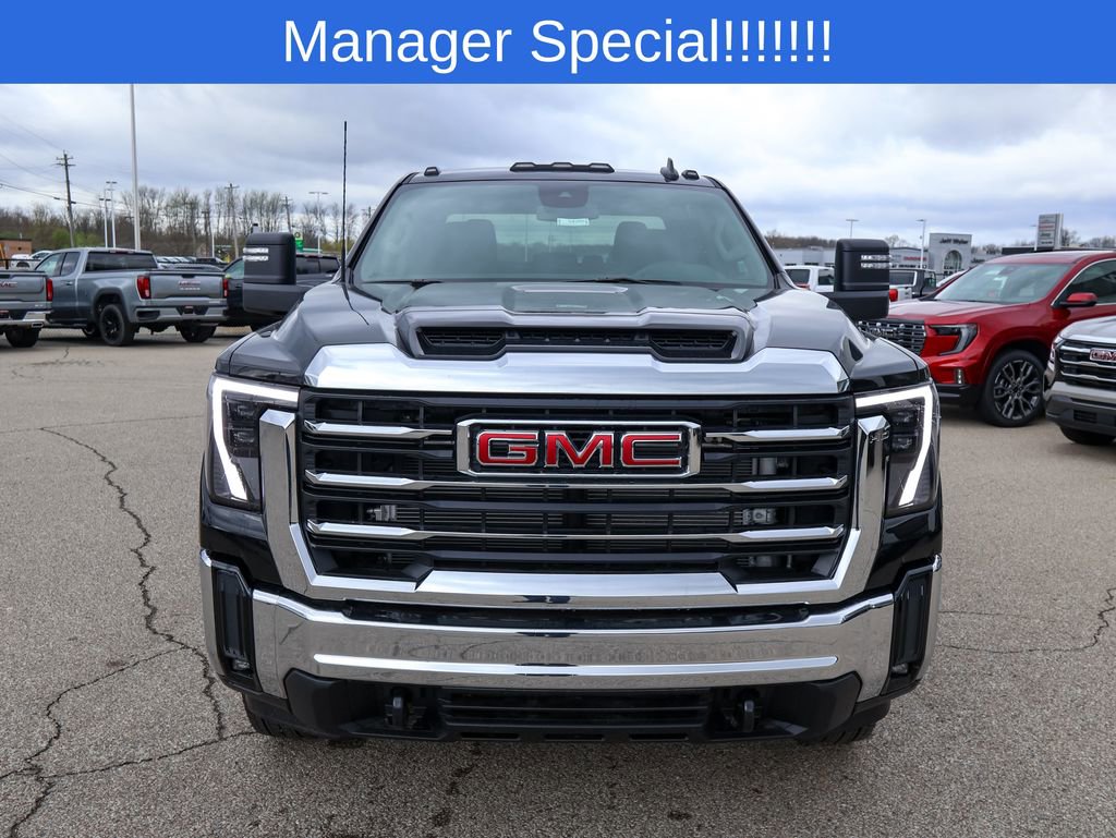 2026 GMC Sierra 3500HD SLE - Photo 7