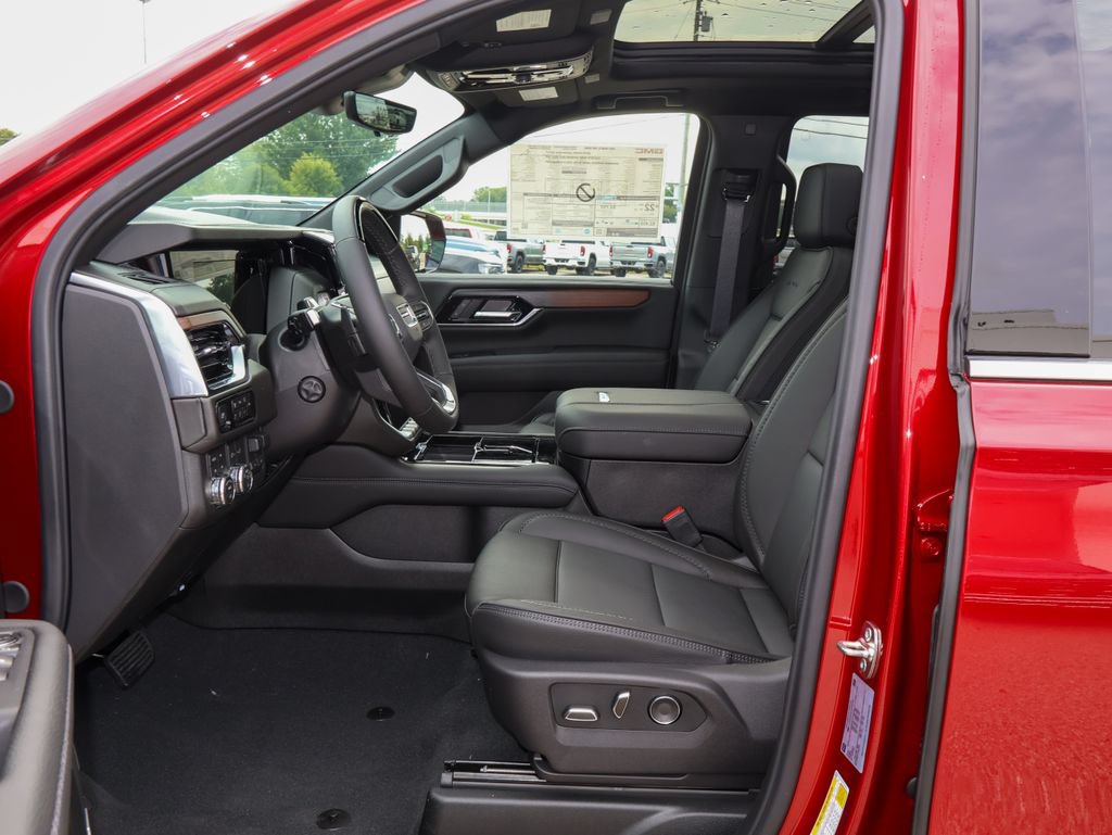 2026 GMC Yukon XL Denali - Photo 10