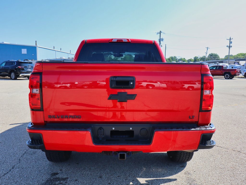 2018 Chevrolet Silverado 1500 LT photo 4