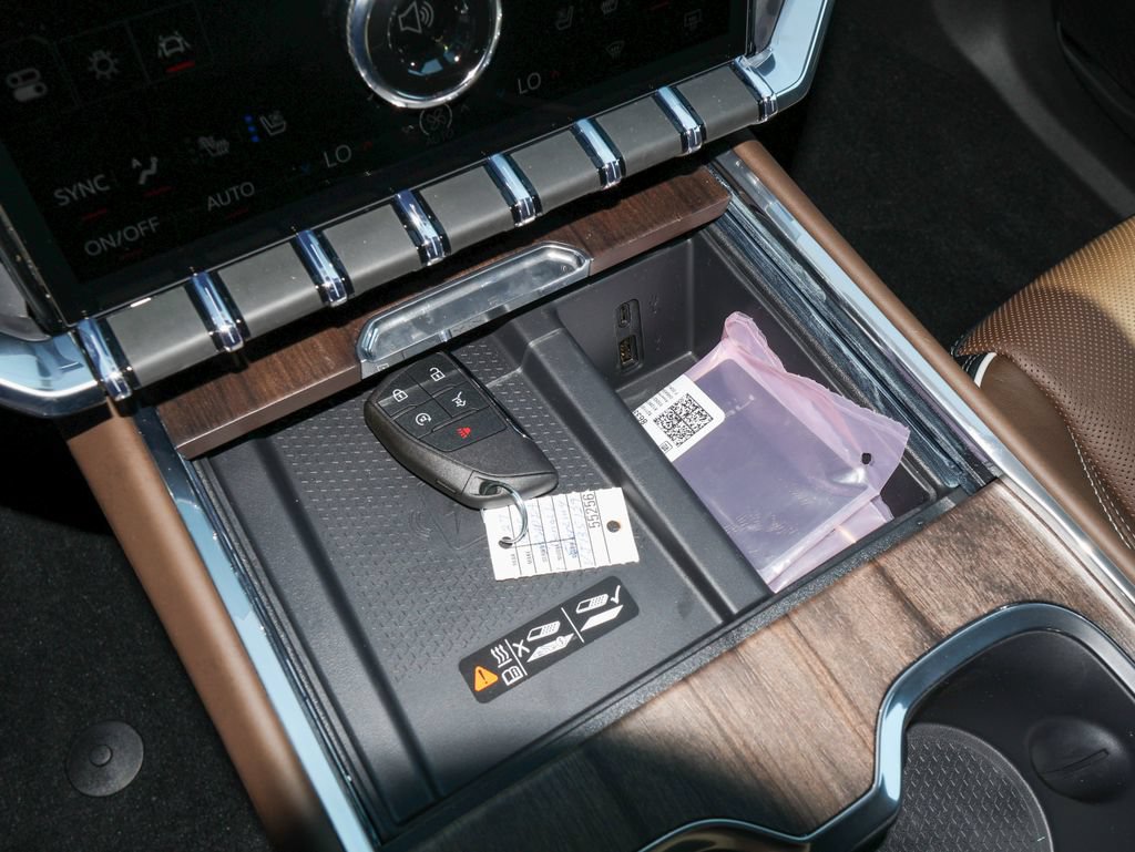 2027 GMC Acadia Denali Ultimate - Photo 29
