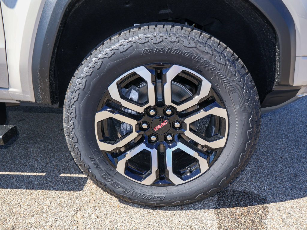 2026 GMC Canyon AT4 - Photo 32