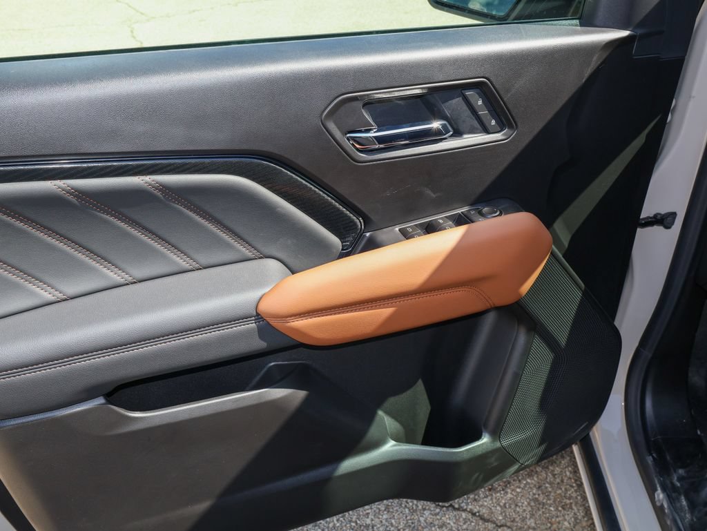 2026 GMC Canyon AT4 - Photo 12