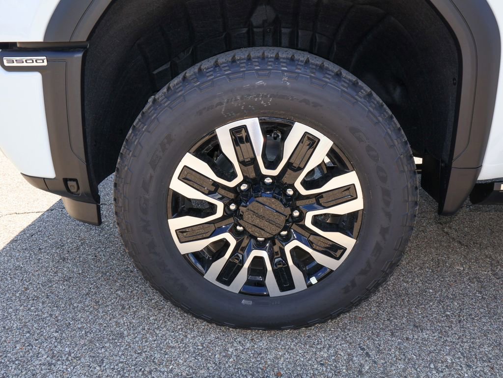 2026 GMC Sierra 3500HD Denali Ultimate - Photo 40