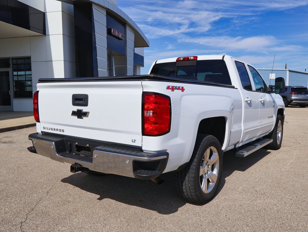 2016 Chevrolet Silverado 1500 LT photo 3