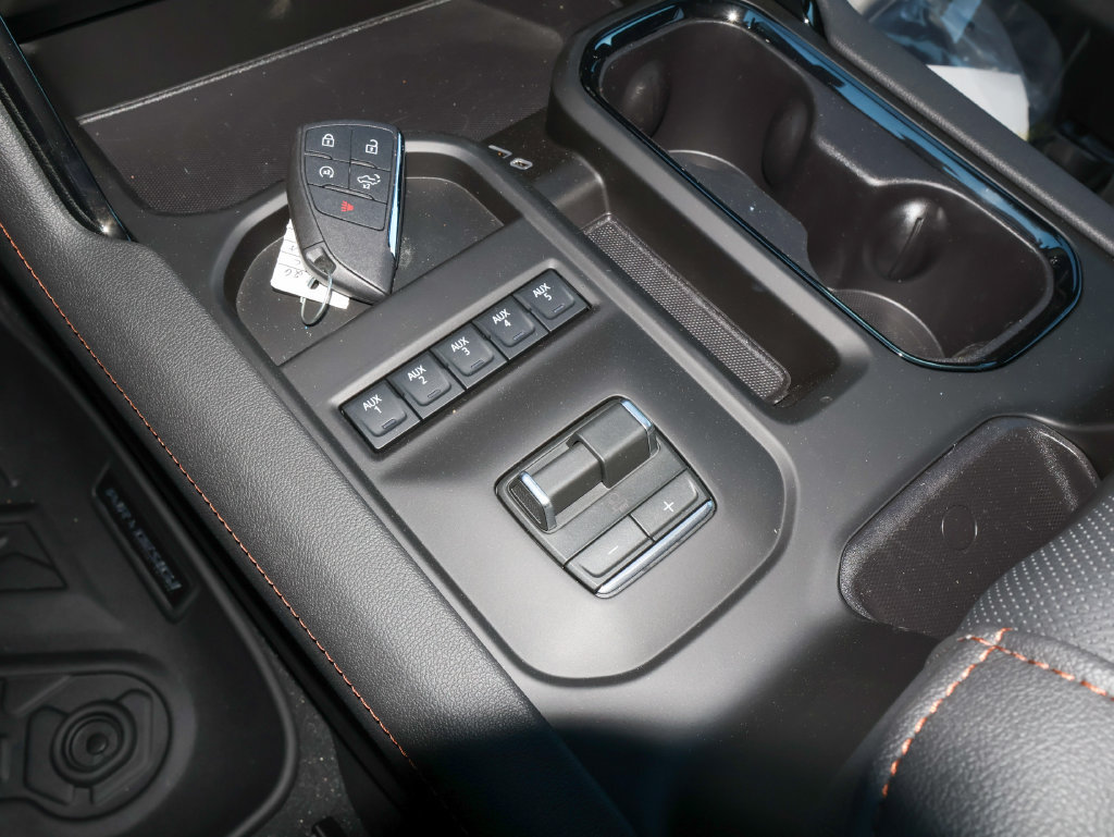 2026 GMC Sierra 2500HD AT4 - Photo 38