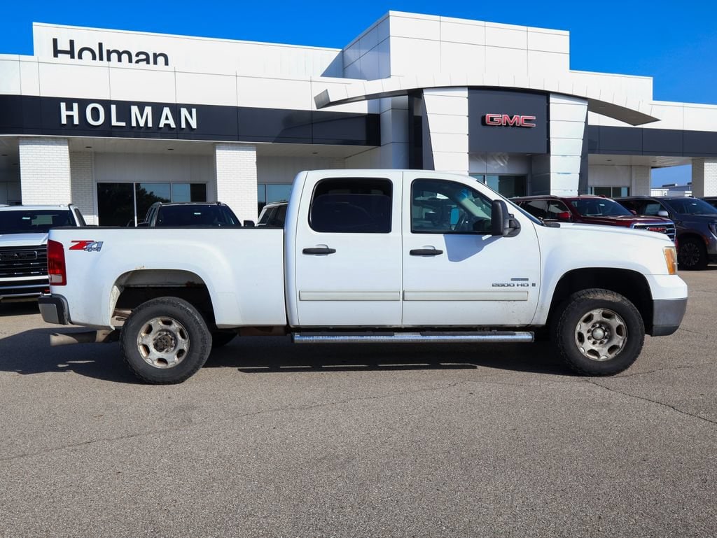Used 2009 GMC Sierra 2500HD SLE with VIN 1GTHK53609F187423 for sale in Batavia, OH
