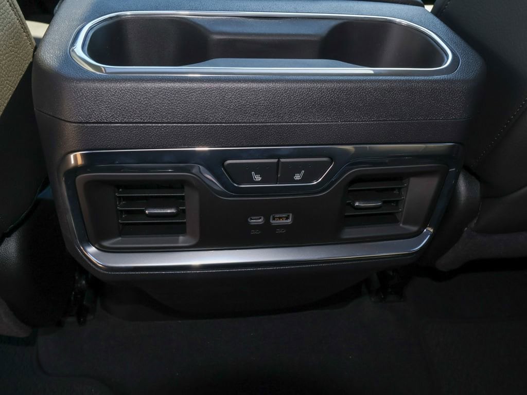 2026 GMC Sierra 1500 Denali - Photo 13