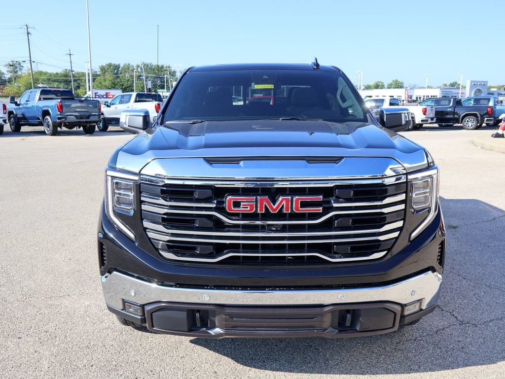 2024 GMC Sierra 1500 SLT - Photo 27