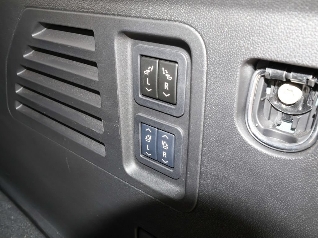 2024 GMC Acadia Denali - Photo 7