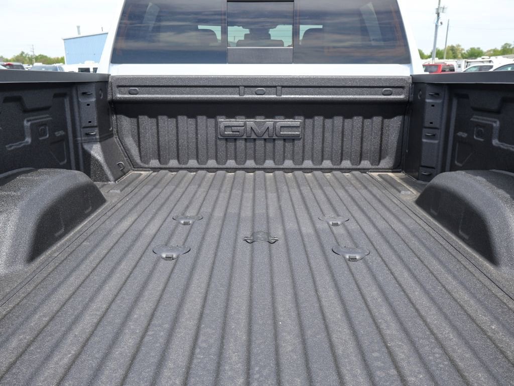 2026 GMC Sierra 2500HD SLT - Photo 6