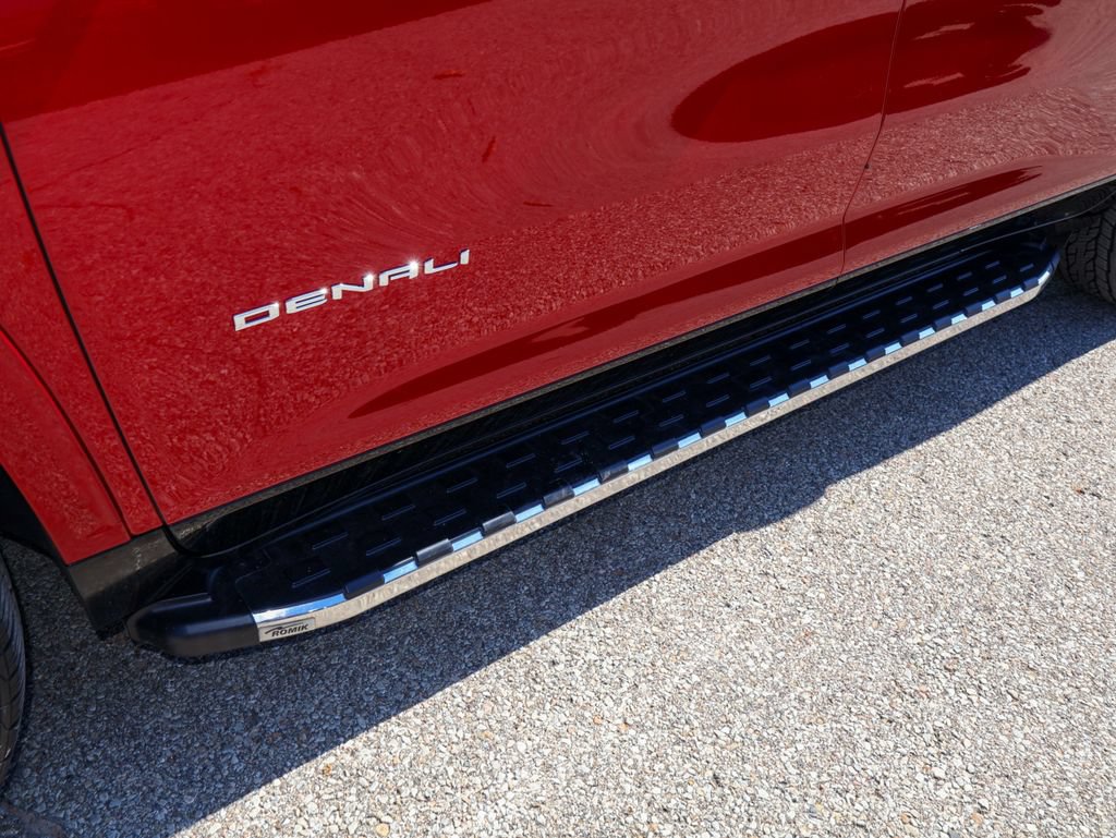 2026 GMC Acadia Denali Ultimate - Photo 9