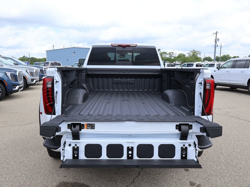 New 2026 GMC Sierra 3500 HD Denali Ultimate DRW Truck