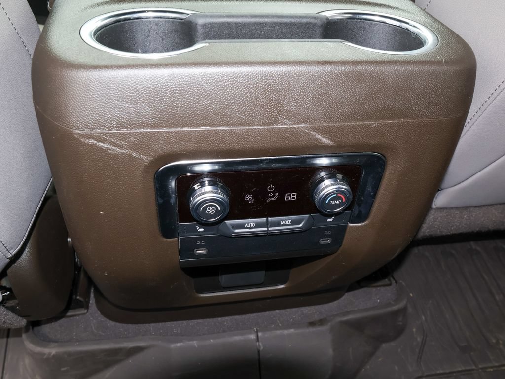 2026 GMC Yukon XL Elevation - Photo 14