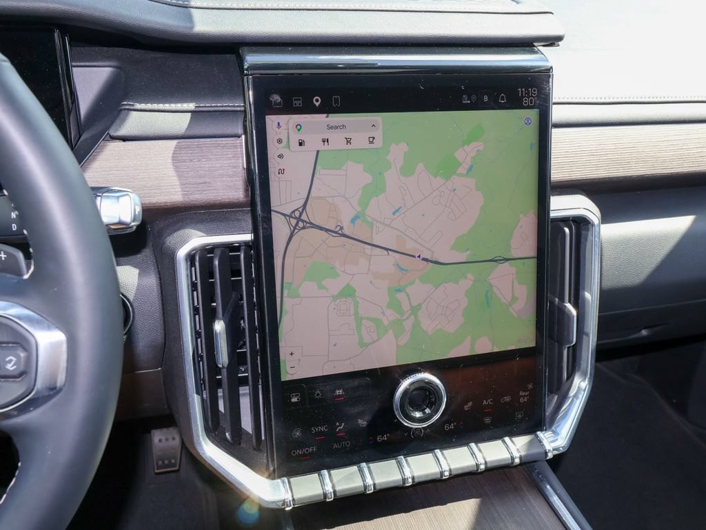 2024 GMC Acadia Denali - Photo 18