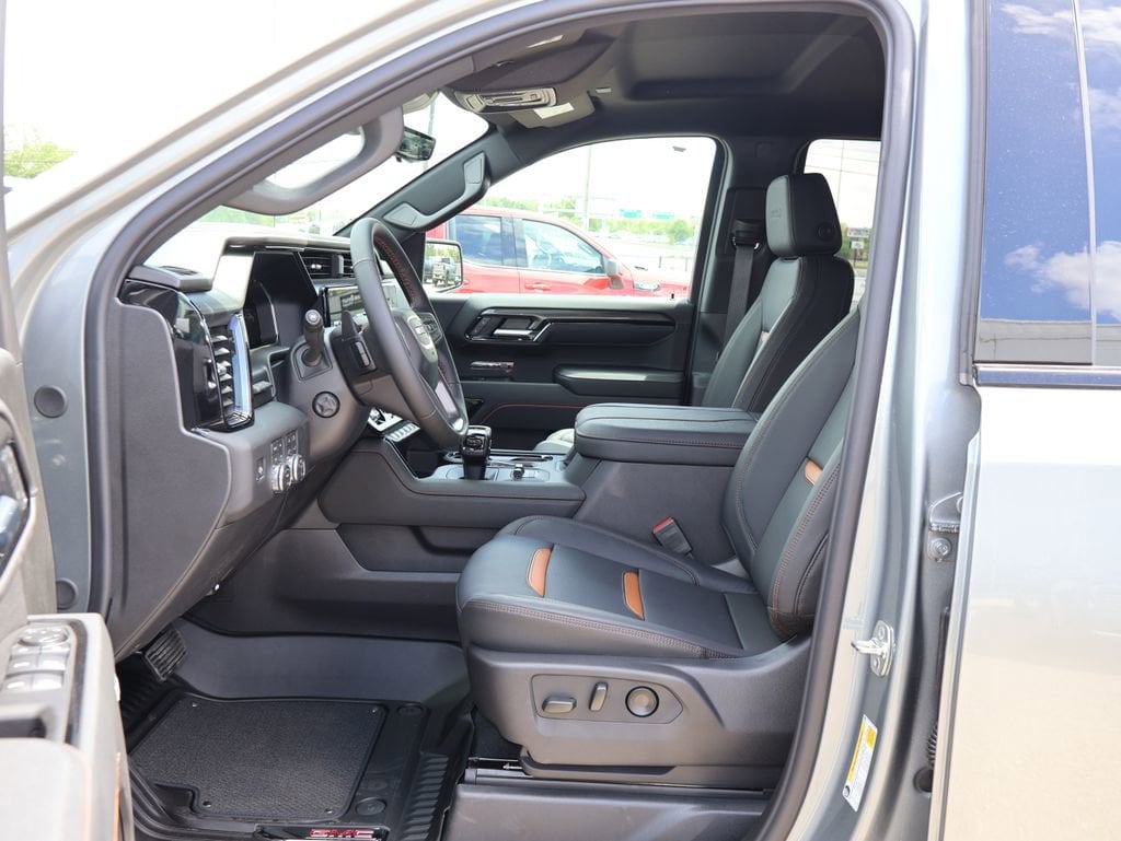 2026 GMC Sierra 1500 AT4 - Photo 6