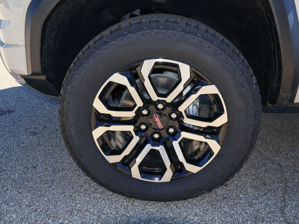 2026 GMC Canyon AT4 - Photo 34