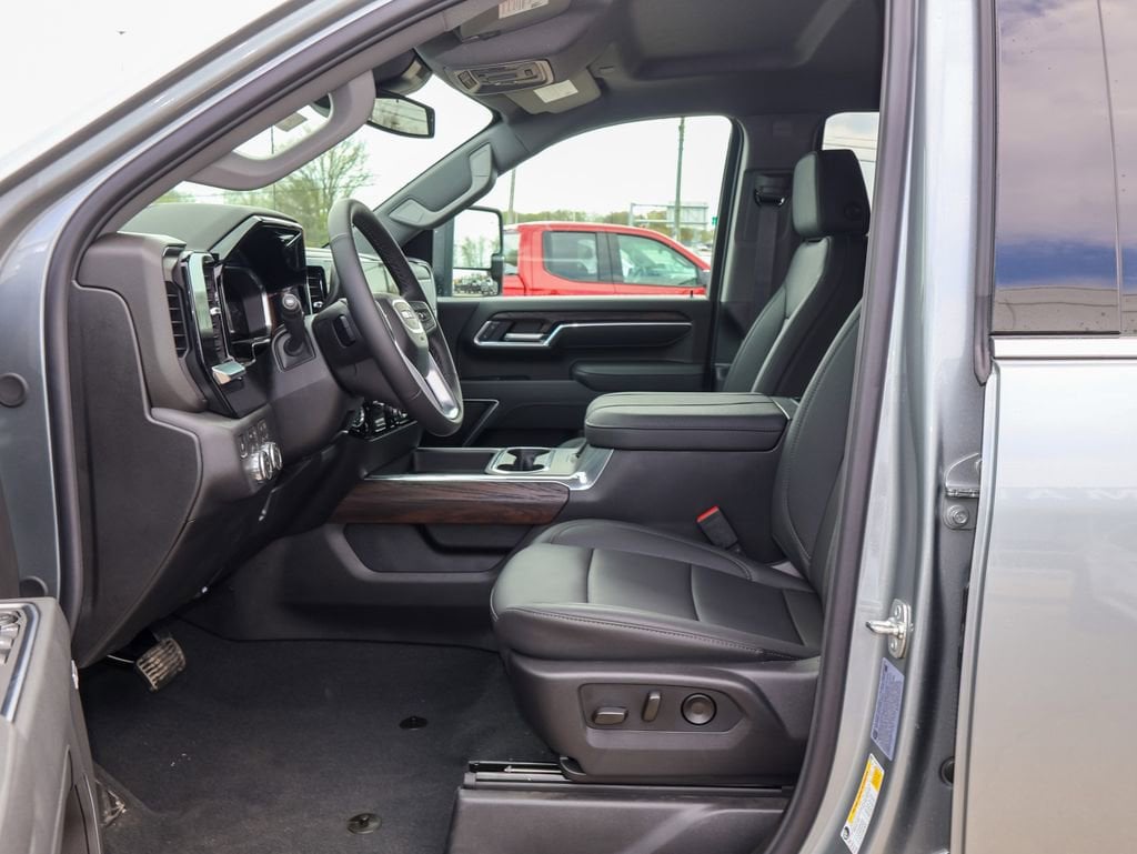 2026 GMC Sierra 2500HD SLT - Photo 8
