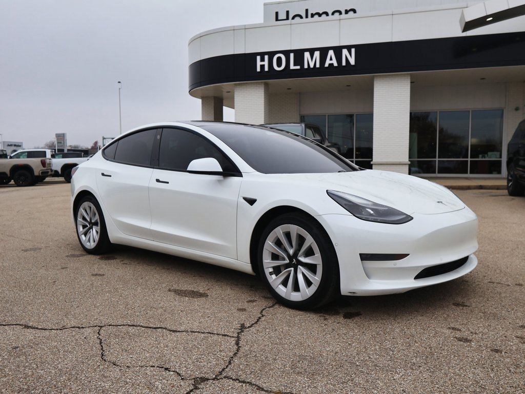 2021 Tesla Model 3 Base's photo